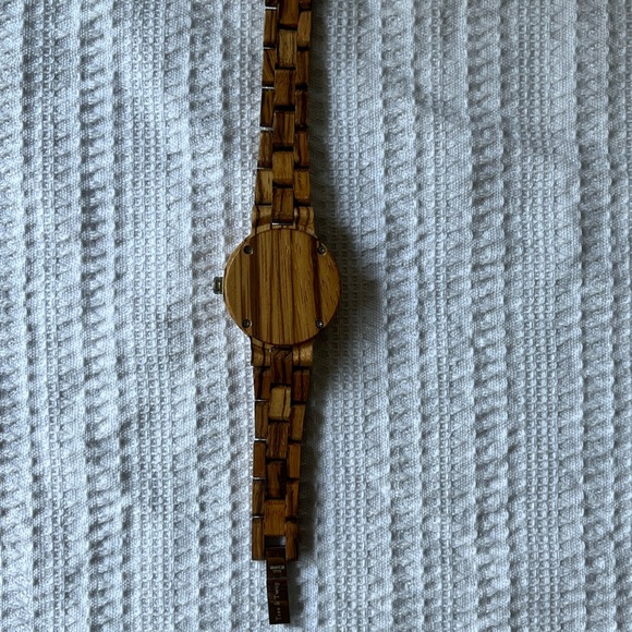Women’s Tree & Twig Wooden Watch 8” circumference - Picture 3 of 4